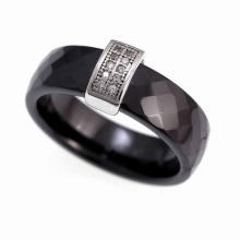 Ceramic Silver Jewelry Ring (R20000)